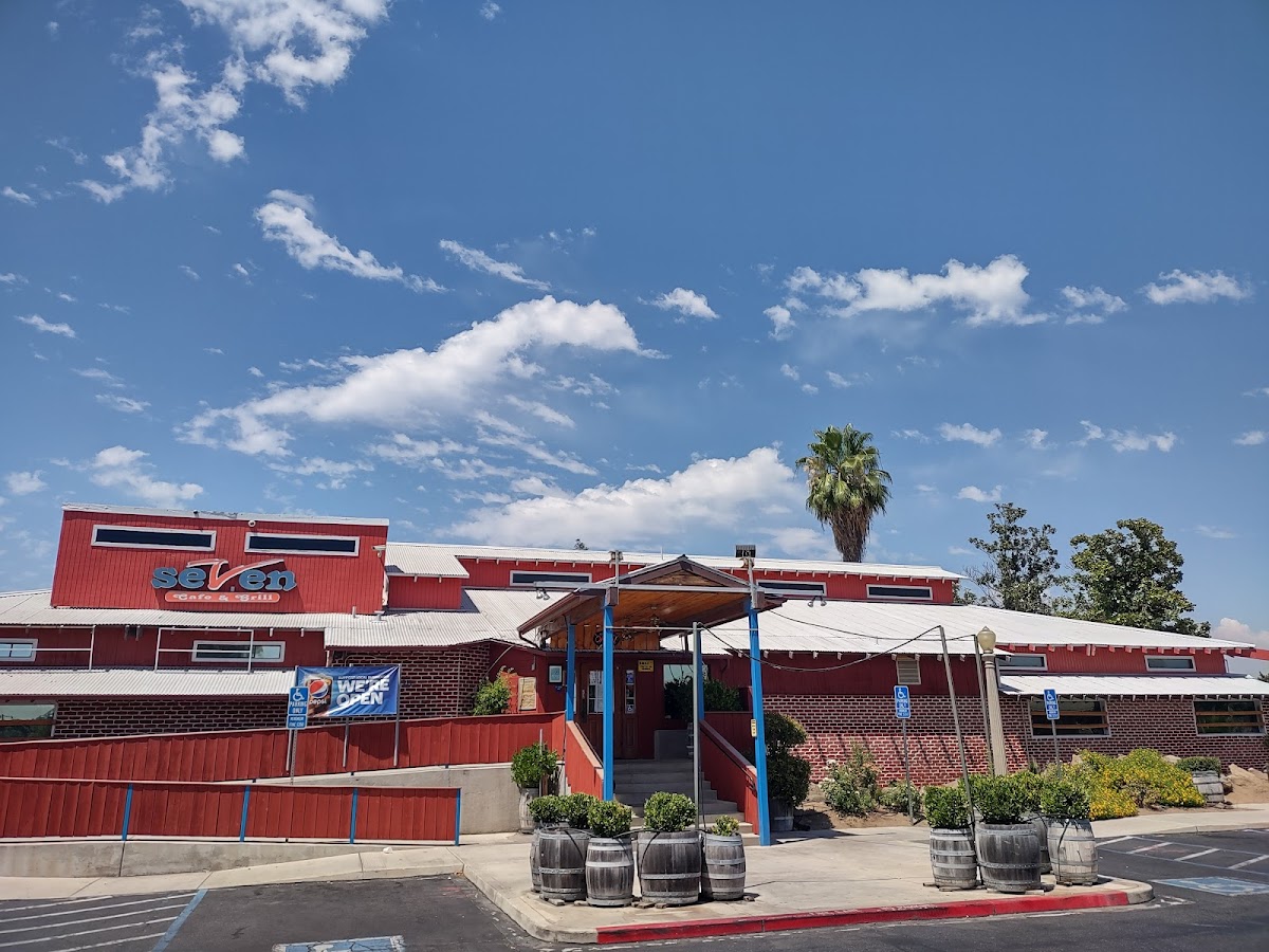 Seven Cafe And Grill-4